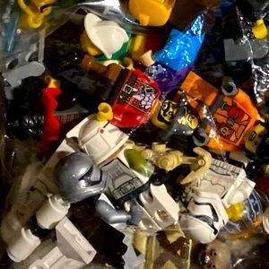 LEGO MINI-FIGURE LOT-STAR-WARS, Knights, Pirates, etc.